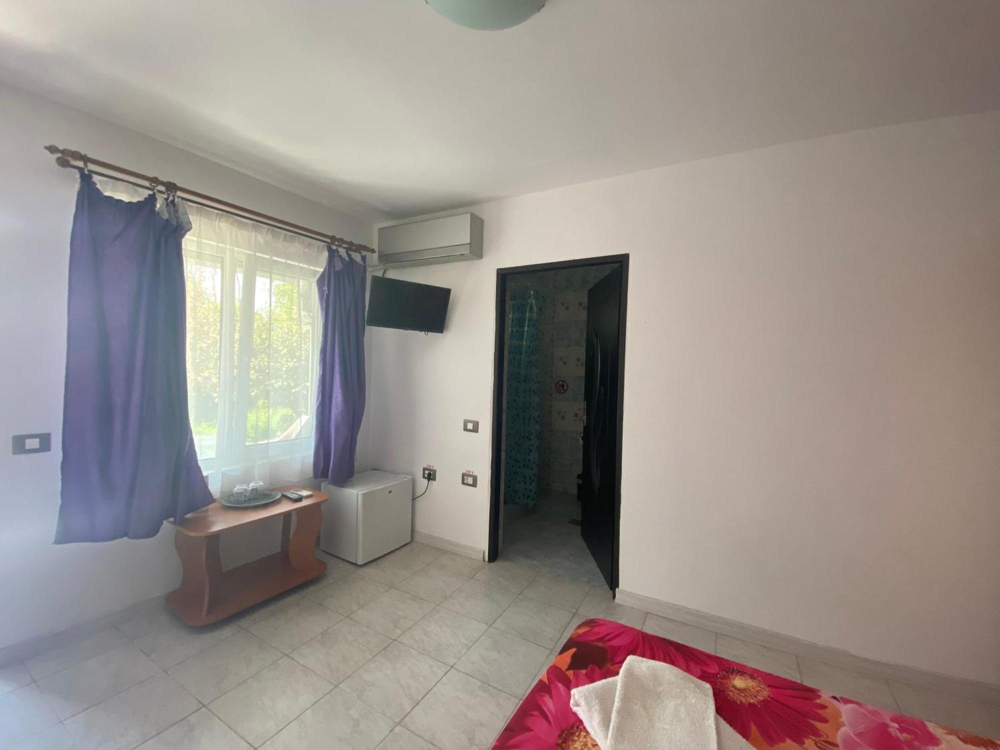Raven Comstar Apartment Corbu  Ngoại thất bức ảnh
